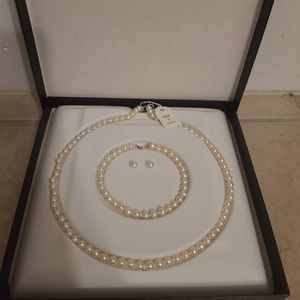 Faux Pearls Jewlery Set